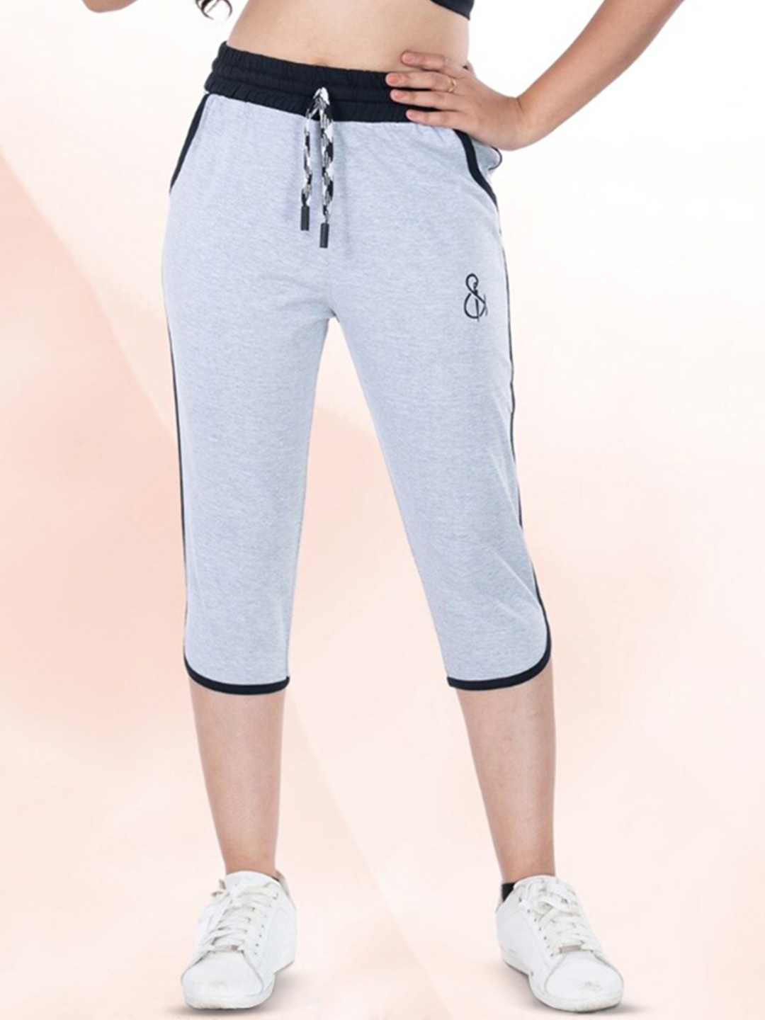 

StyleAOne Women Mid-Rise Cotton Capris, Grey