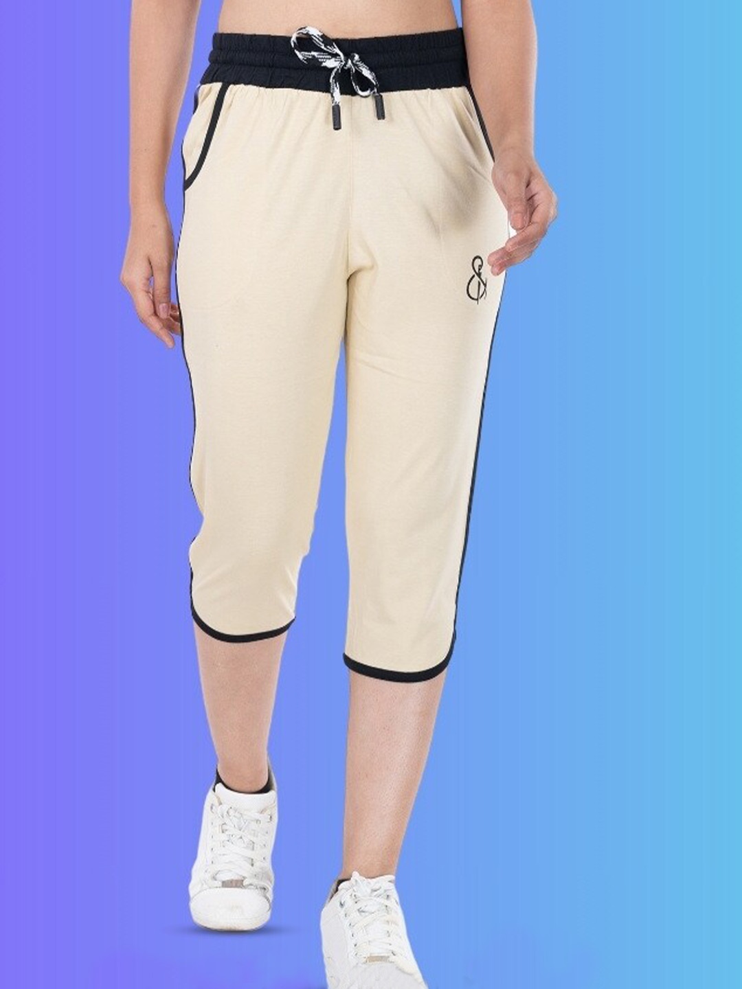 

StyleAOne Women Mid-Rise Cotton Capris, Beige
