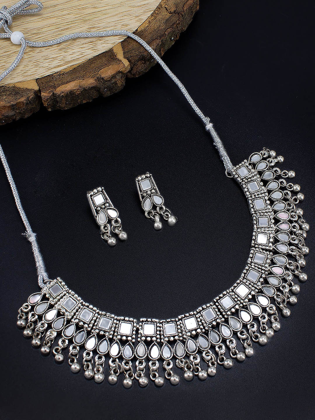 

PRIVIU Silver-Plated Stones Studded & Beaded Oxidised Mirror Necklace & Earrings
