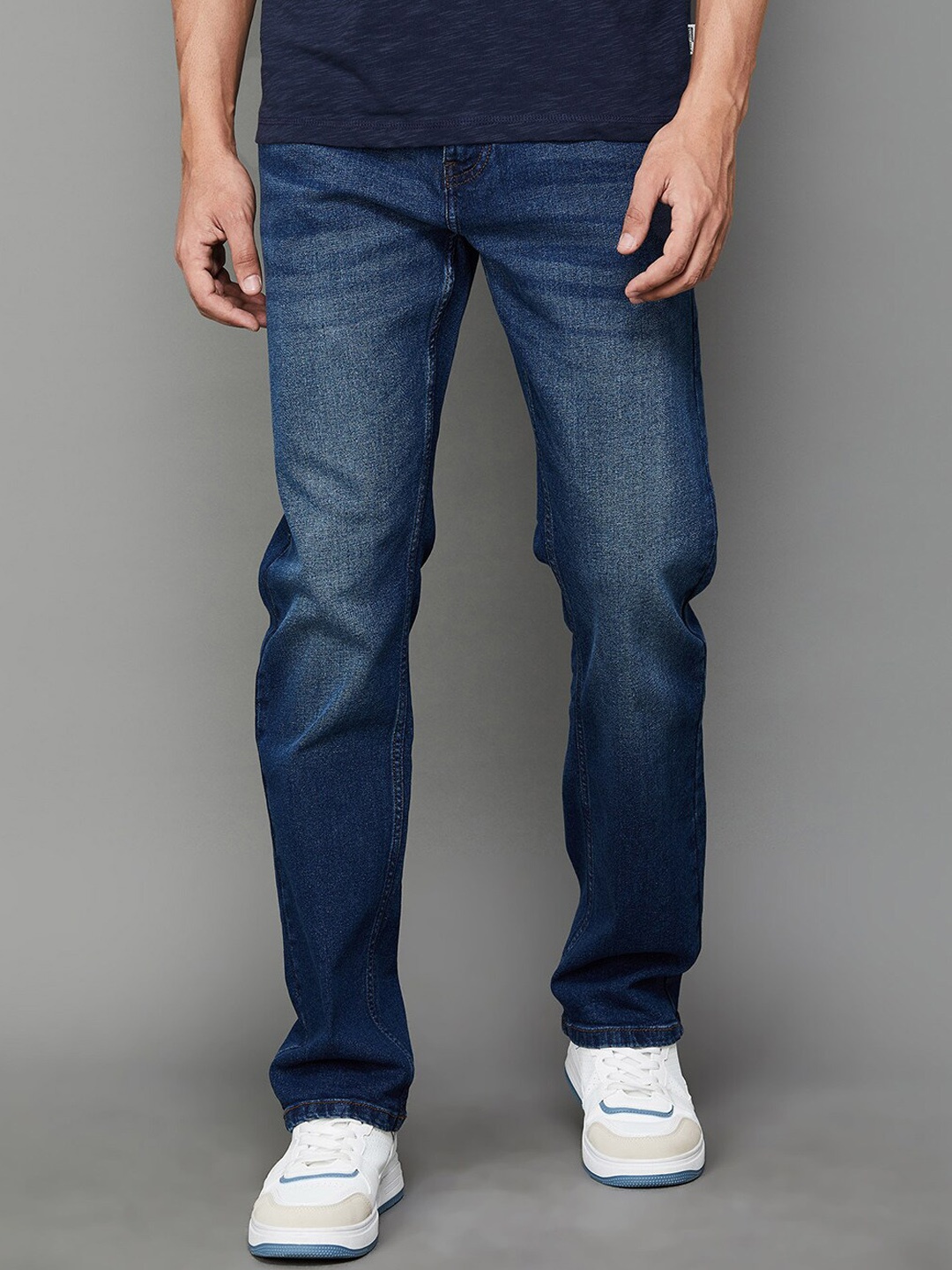 

Fame Forever by Lifestyle Men Straight Fit Mid-Rise Clean Look Cotton Light Fade Jeans, Blue