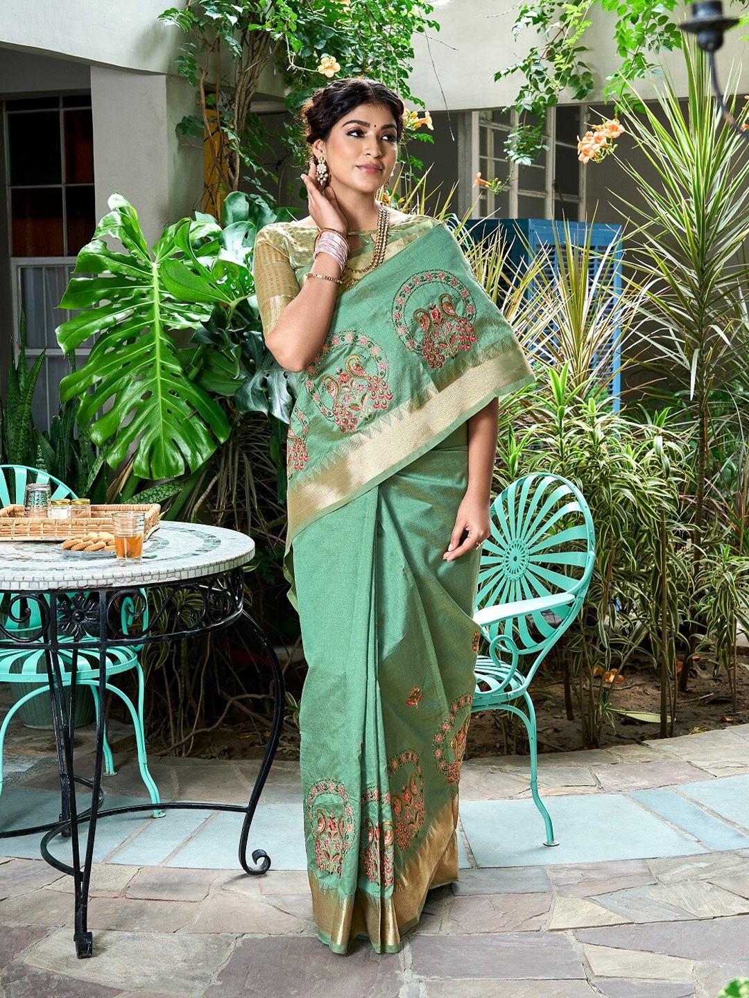 

KALINI Ethnic Motifs Embroidered Zari Saree, Green