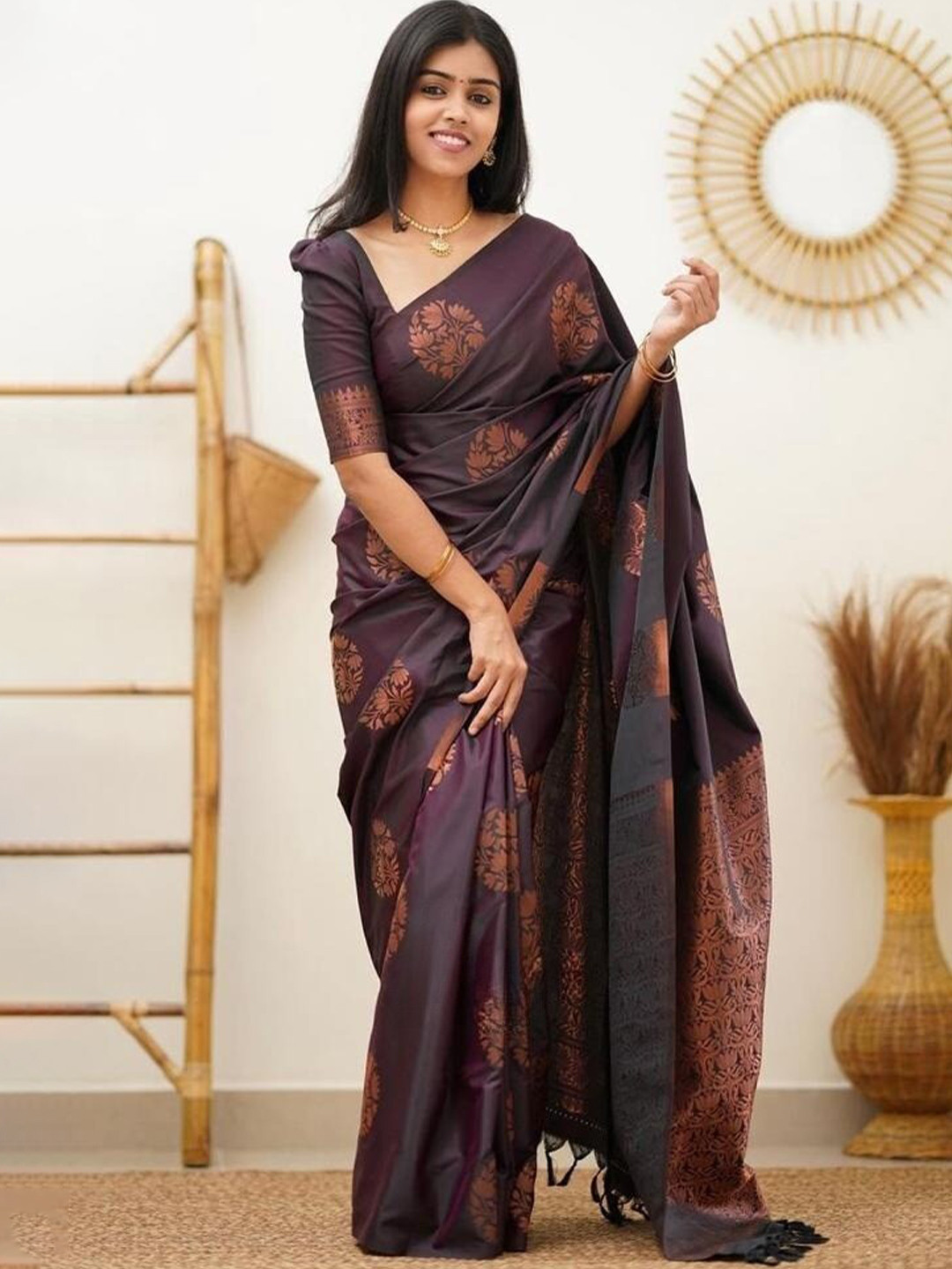 

Glorisa Ethnic Motifs Zari Pure Silk Paithani Saree, Brown