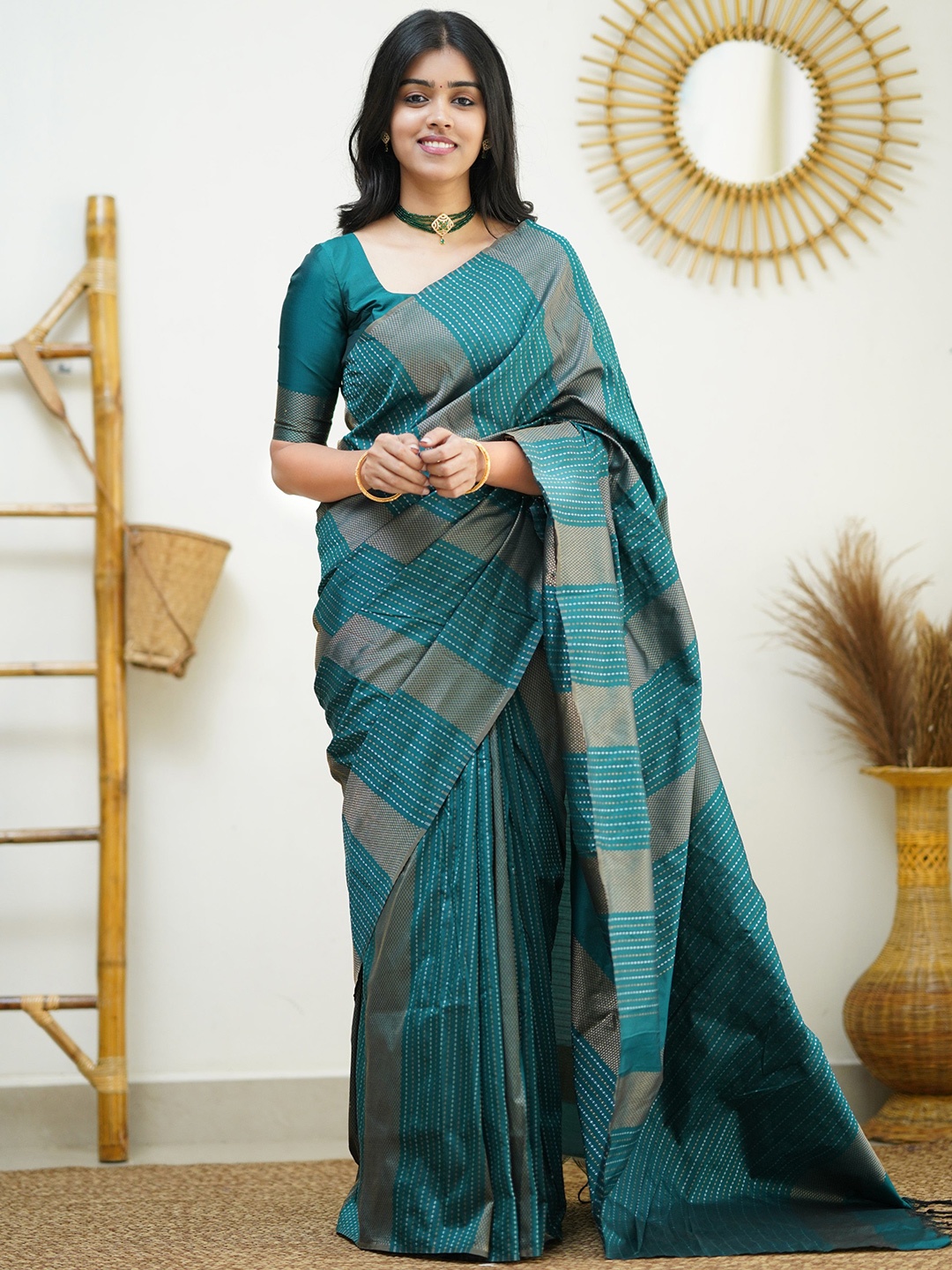 

Glorisa Striped Zari Pure Silk Kanjeevaram Saree, Blue