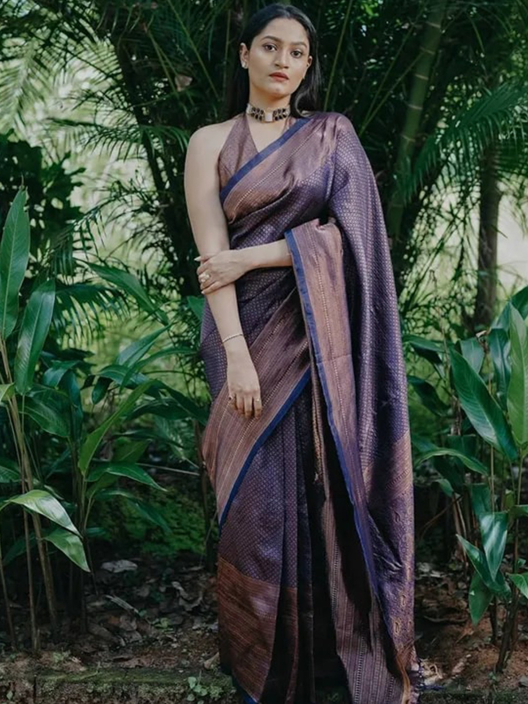 

Glorisa Ethnic Motifs Woven Design Pure Silk Kanjeevaram Saree, Blue