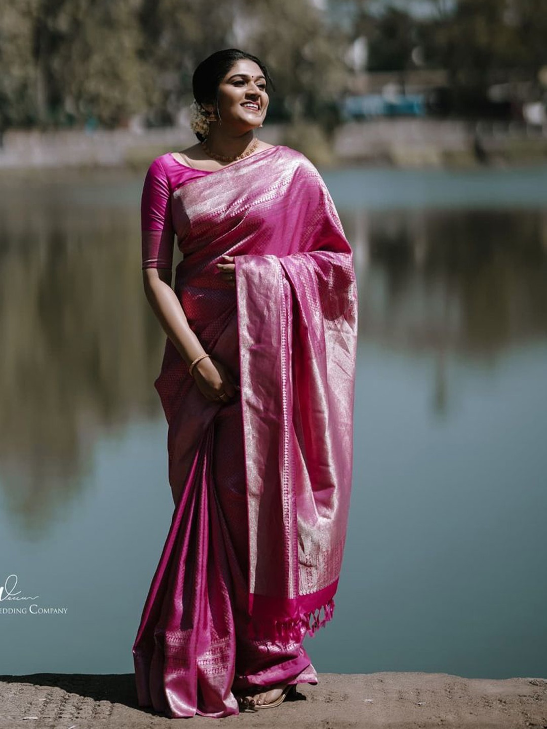 

Glorisa Ethnic Motifs Pure Silk Saree, Pink