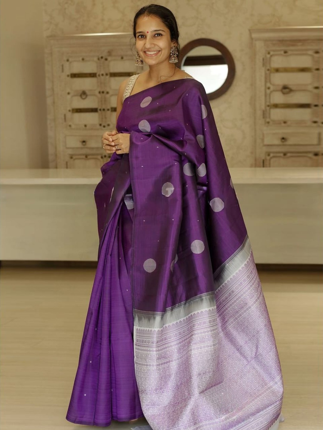 

Glorisa Ethnic Motifs Woven Design Zari Pure Silk Kanjeevaram Saree, Purple