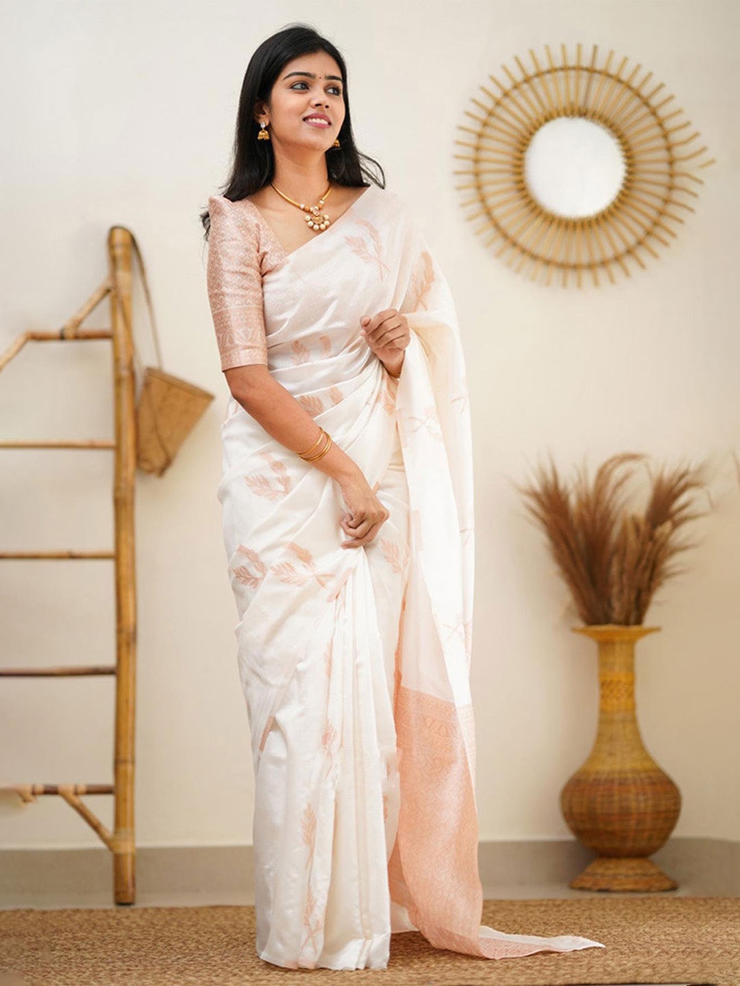 

Glorisa Ethnic Motifs Zari Pure Silk Saree, White