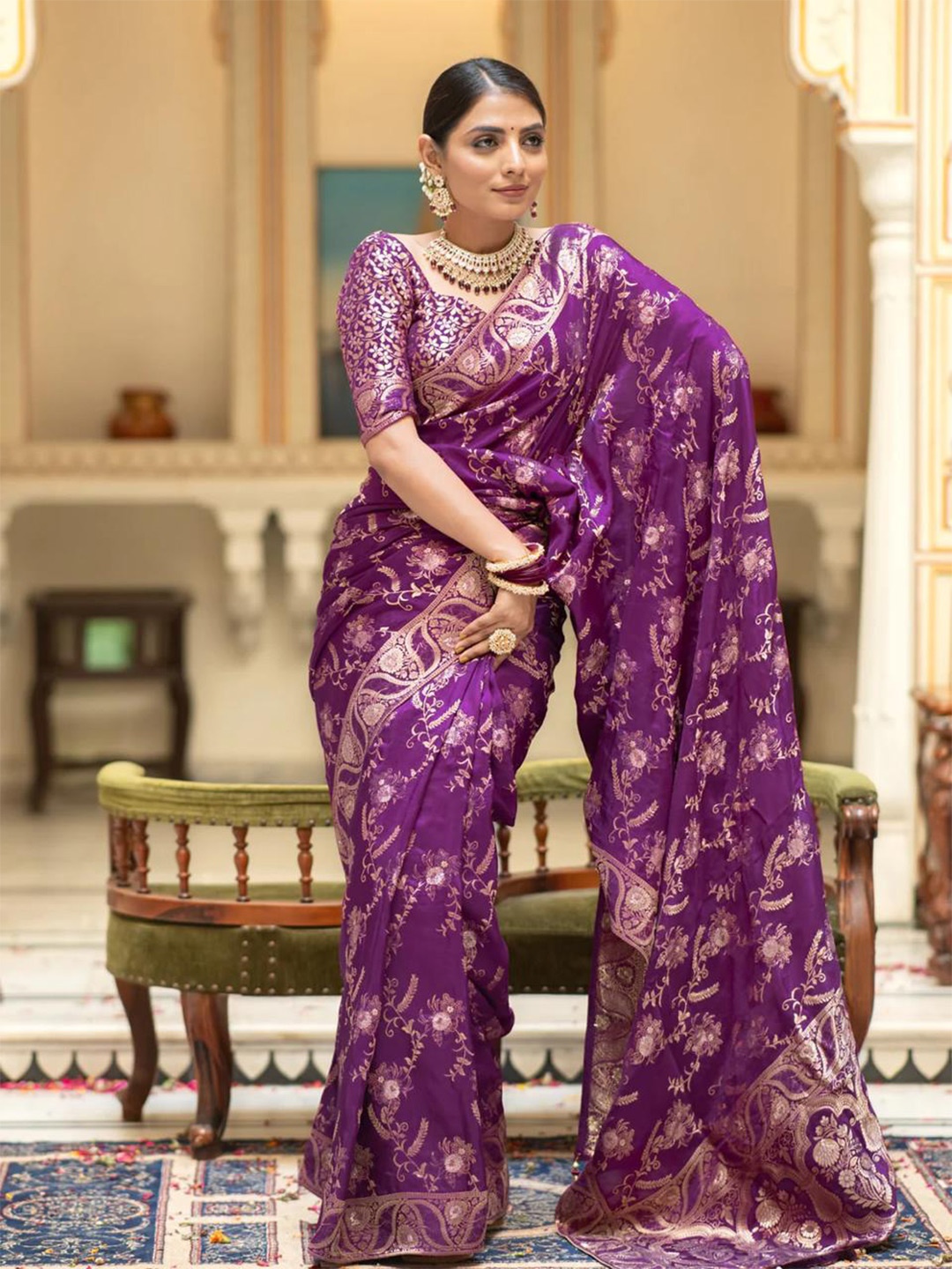 

Glorisa Ethnic Motifs Woven Design Zari Pure Silk Kanjeevaram Saree, Purple