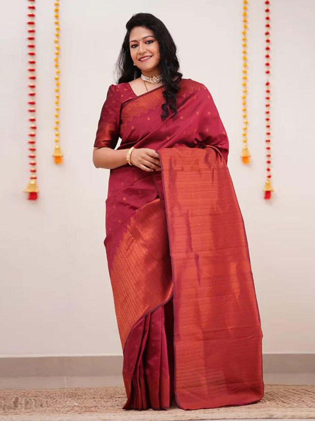 

Glorisa Ethnic Motifs Zari Pure Silk Paithani Saree, Red