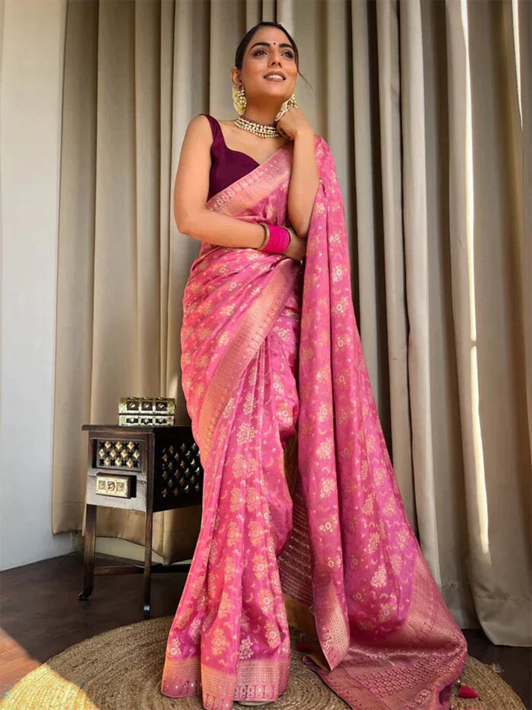 

Glorisa Ethnic Motifs Zari Pure Silk Paithani Saree with Tassels, Pink