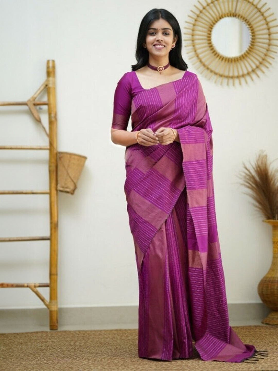

Glorisa Striped Zari Pure Silk Kanjeevaram Saree, Pink
