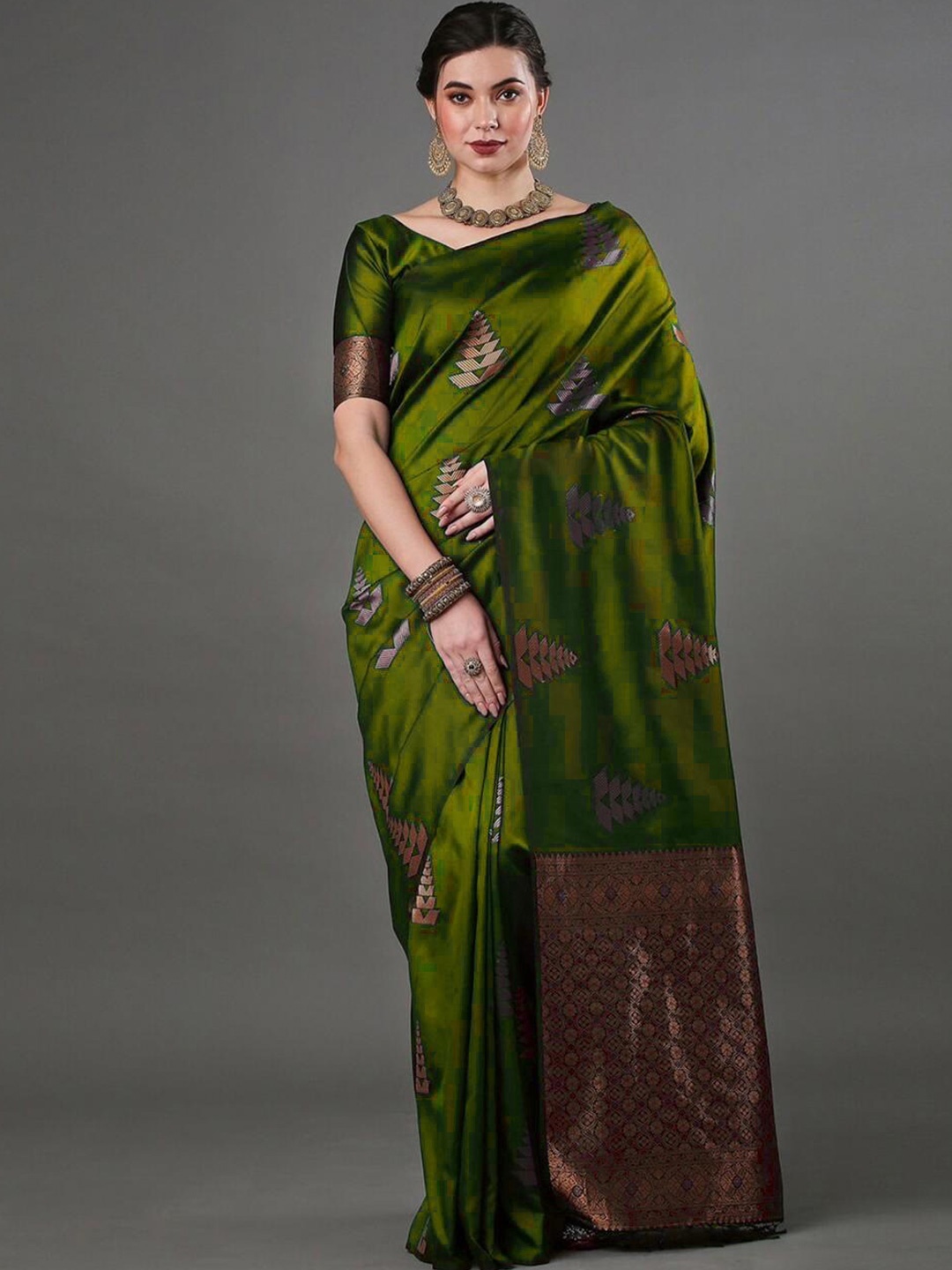 

Glorisa Woven Design Zari Woven Design Pure Silk Saree, Green