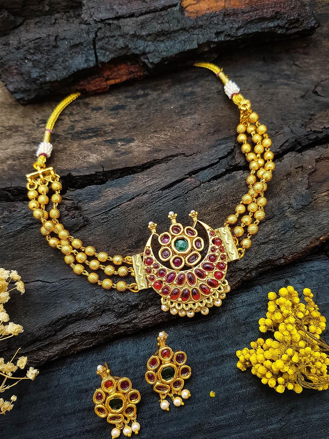 

GRIIHAM Gold Plated American Diamond & Kundan Studded Jewellery Set
