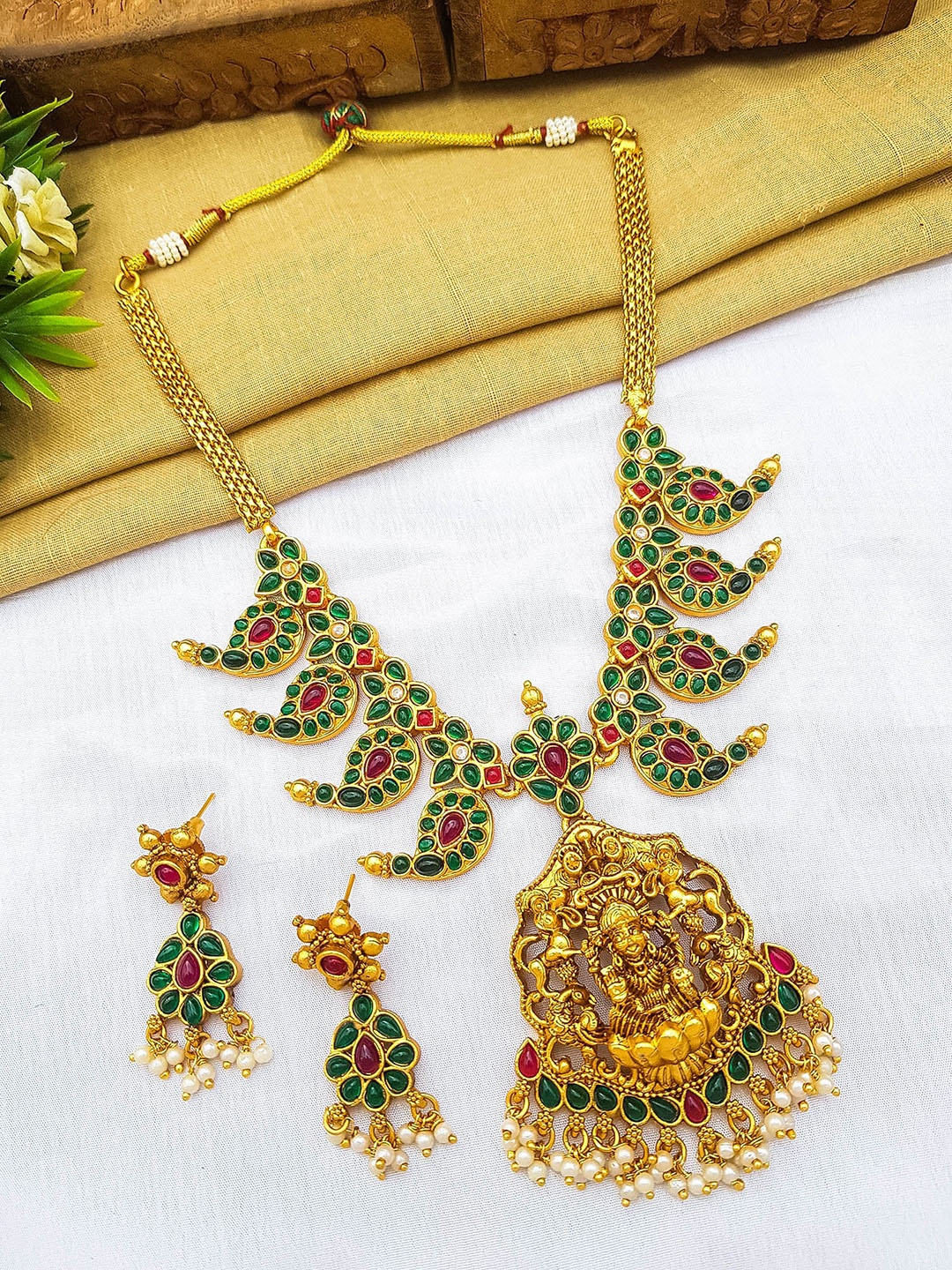 

GRIIHAM Gold-Plated CZ-Studded & Beaded Jewellery Set