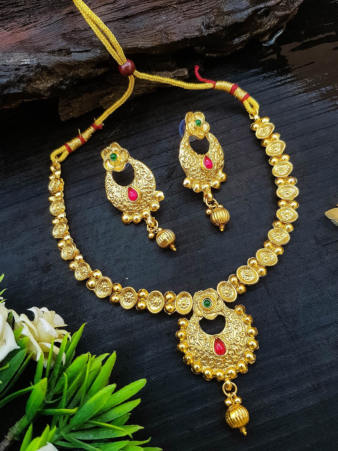 

GRIIHAM Gold-Plated Pearls Beaded Necklace & Earrings