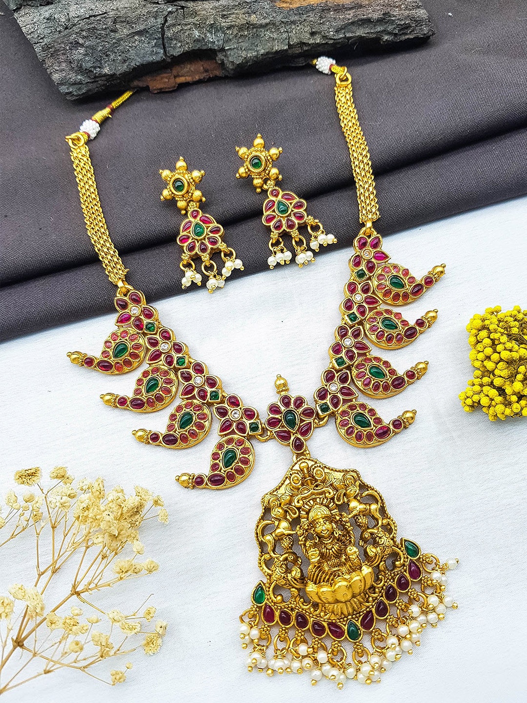 

GRIIHAM Gold Plated Cubic Zirconia Studded Jewellery Set