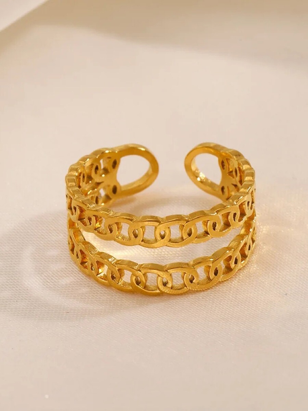 

EL REGALO Gold-Plated Adjustable Ring