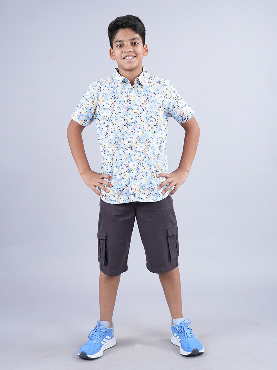 

KiddoPanti Boys Printed Shirt with Capris, Blue