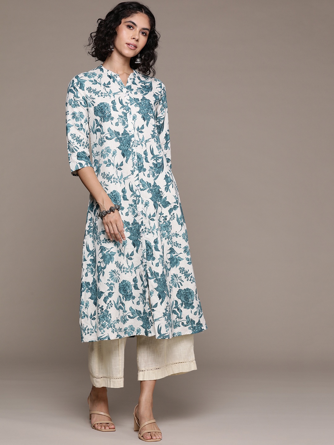 

Readiprint Fashions Floral Printed Mandarin Collar Sequinned Pure Cotton Kurta, Teal