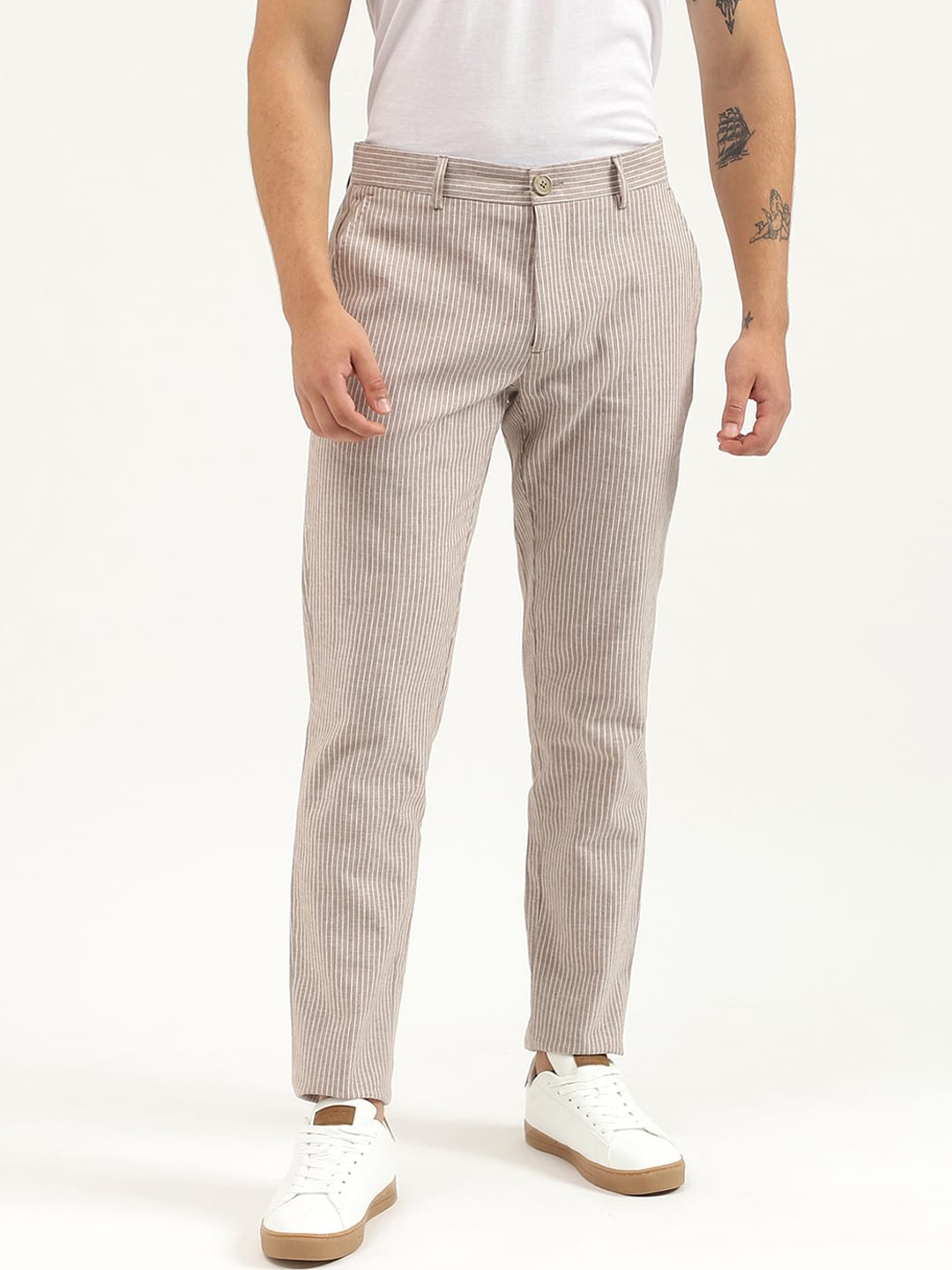 

United Colors of Benetton Men Striped Relaxed Fit Mid-Rise Cotton Chinos Trousers, Beige