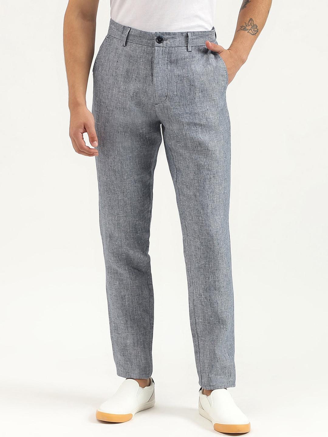 

United Colors of Benetton Men Relaxed Fit Linen Mid-Rise Trousers, Grey