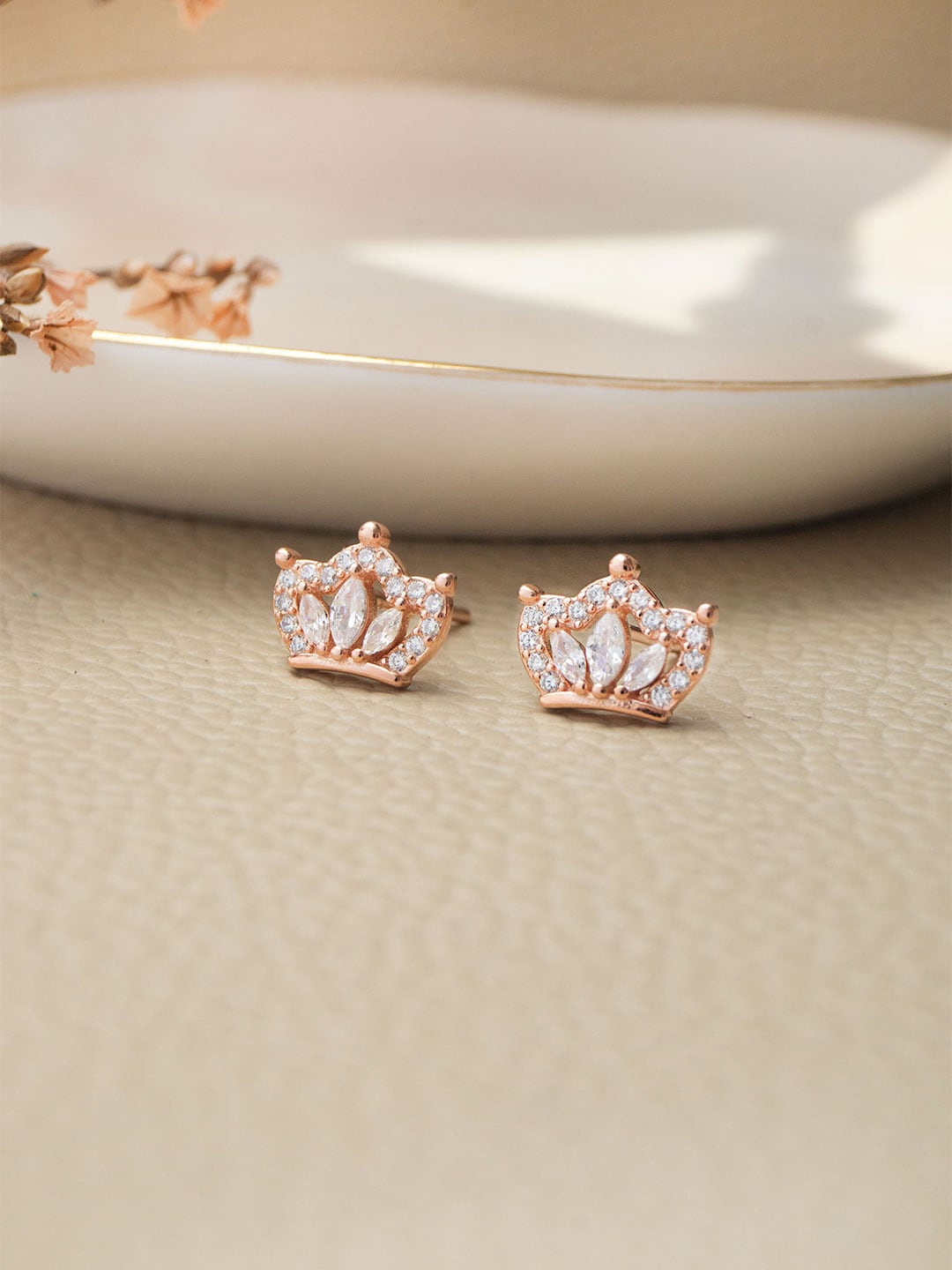 

MANNASH Rose Gold Plated Cubic Zirconia Studded Contemporary Studs Earrings