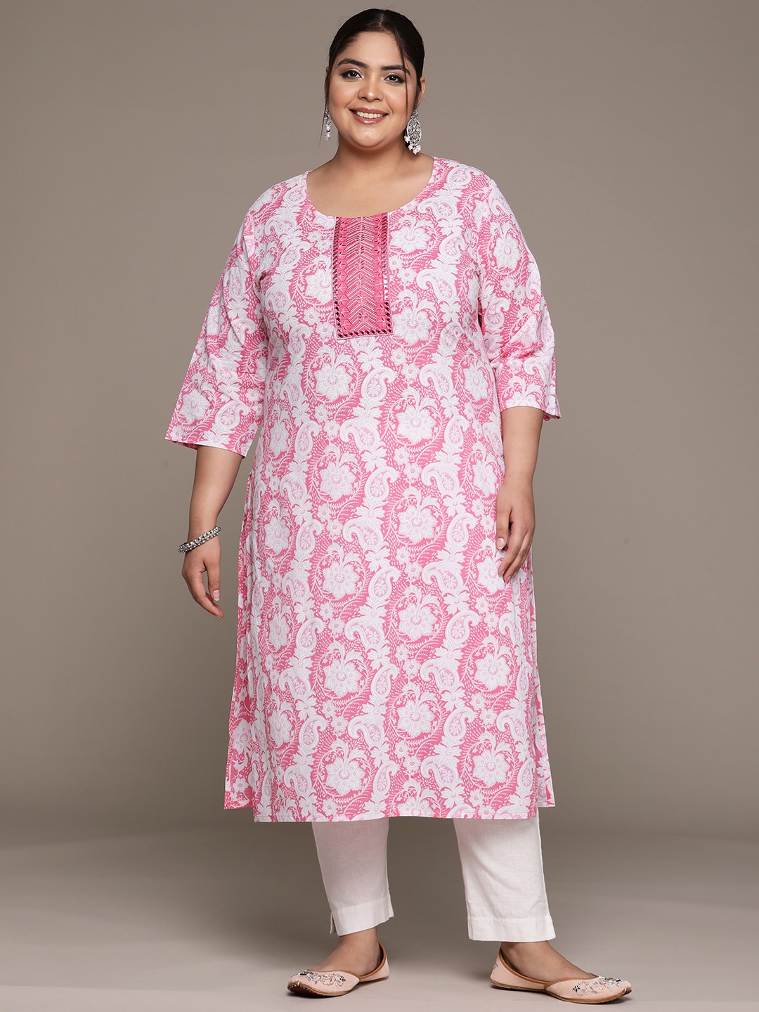 

Readiprint Plus Size Paisley Printed Thread Work Pure Cotton Kurta, Pink