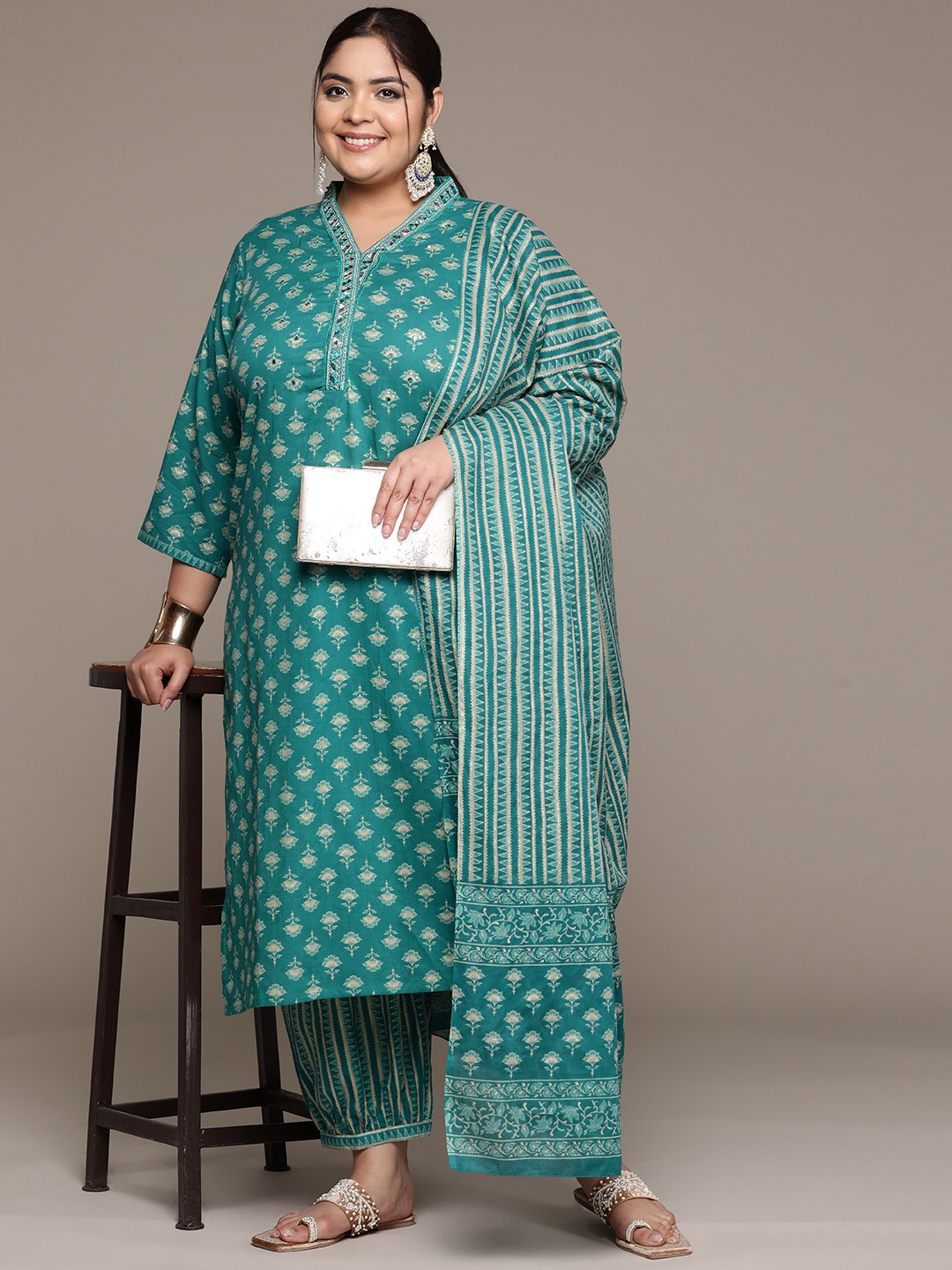 

Readiprint Fashions Plus Size Floral Printed Mirror Work Pure Cotton Kurta Set, Teal