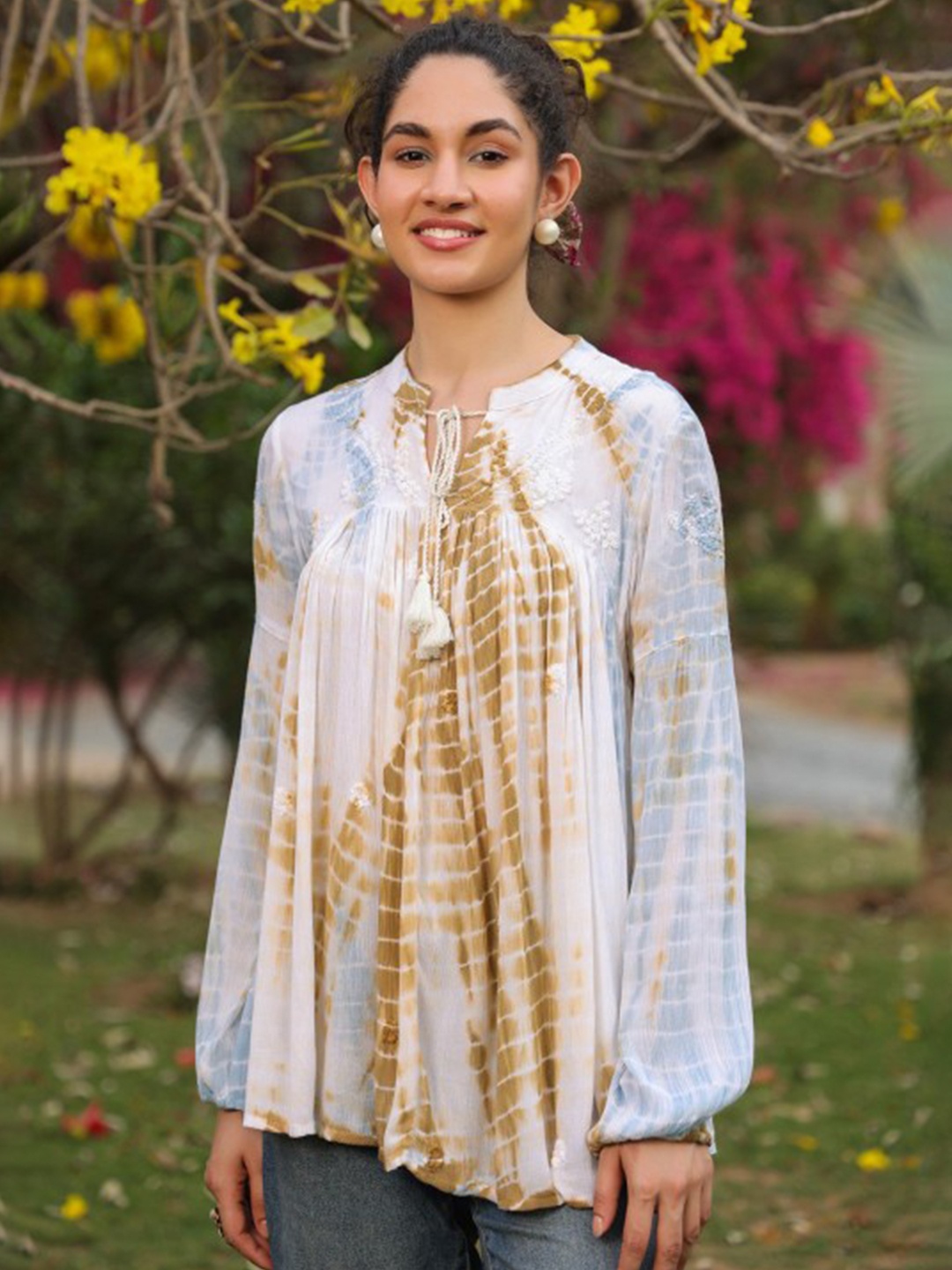 

Nyaro Print Tie-Up Neck Bohemian Top, Brown
