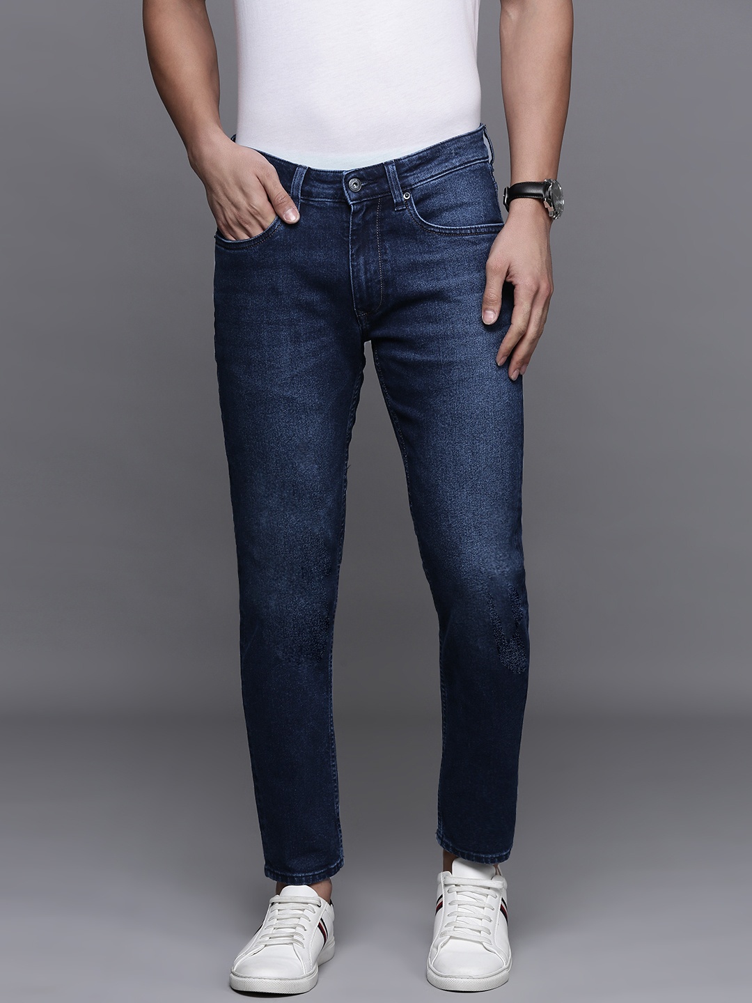 

Louis Philippe Jeans Men Smart Slim Fit Light Fade Stretchable Jeans, Blue