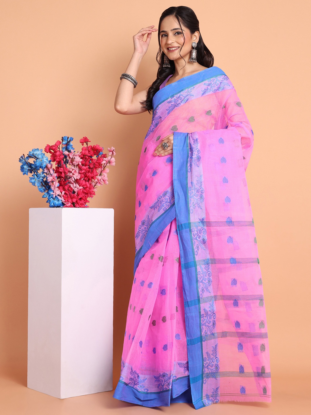 

TANTLOOM Ethnic Motifs Woven Design Pure Cotton Saree, Pink