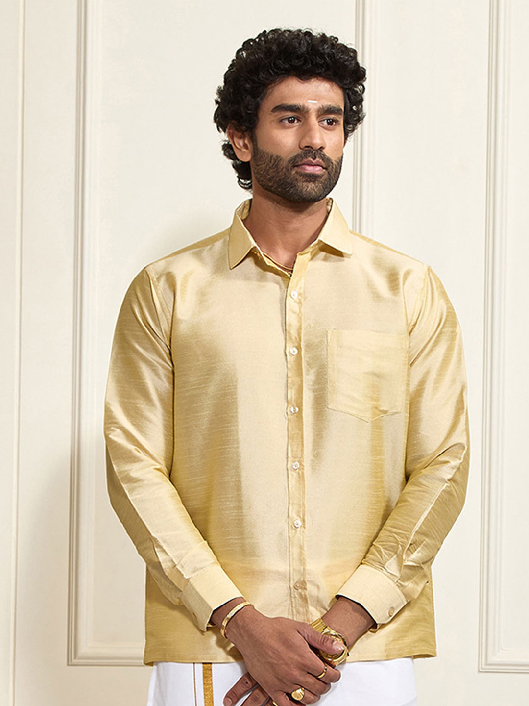 

VASTRAMAY Men Premium Spread Collar Long Sleeves Regular Fit Casual Shirt, Gold