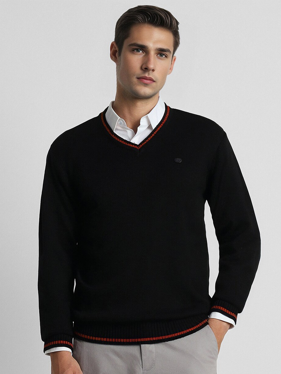 

Peter England Casuals V-Neck Acrylic Pullover, Black