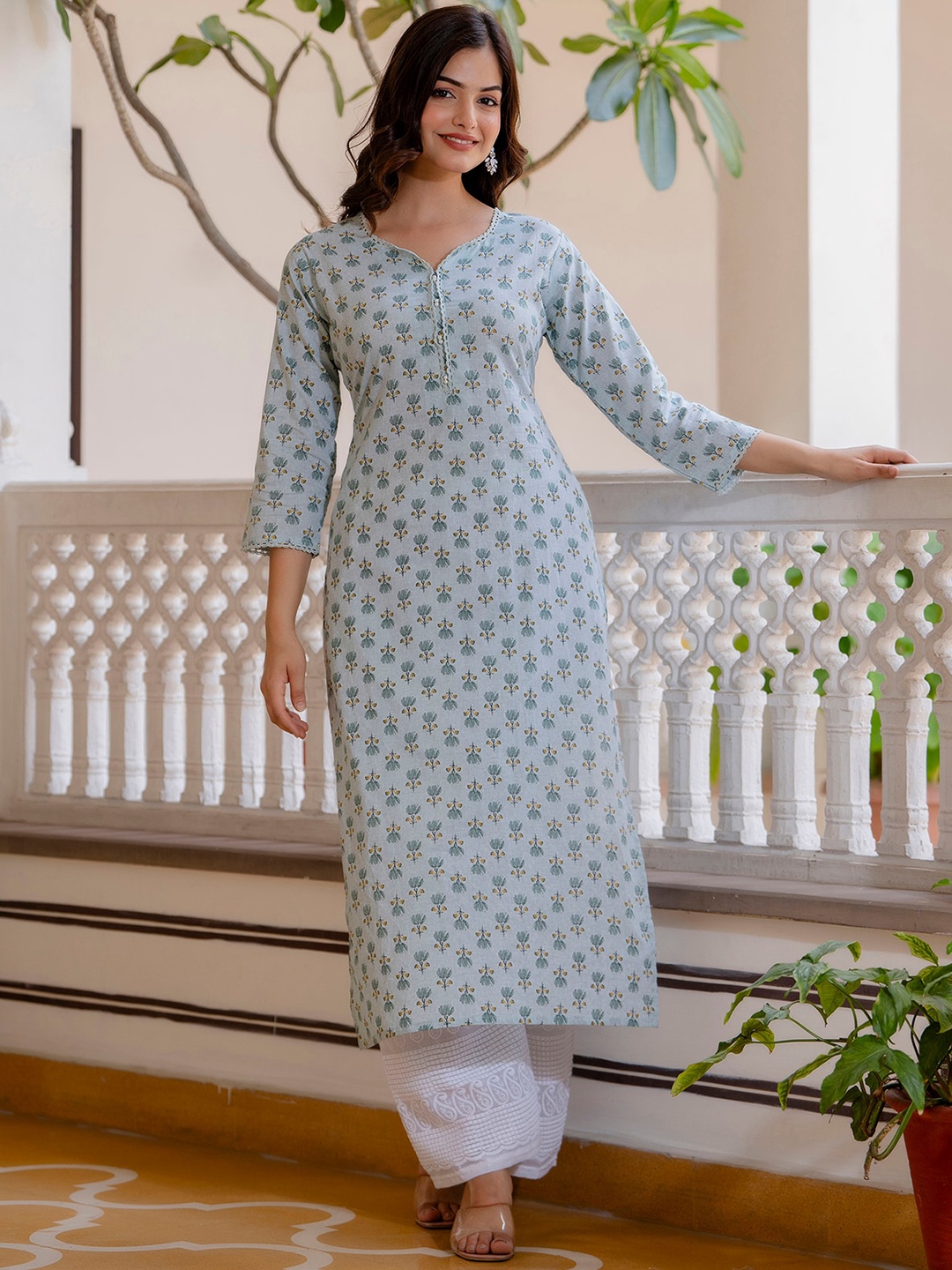 

Nayo Ethnic Motifs Printed Cotton Straight Kurta, Green