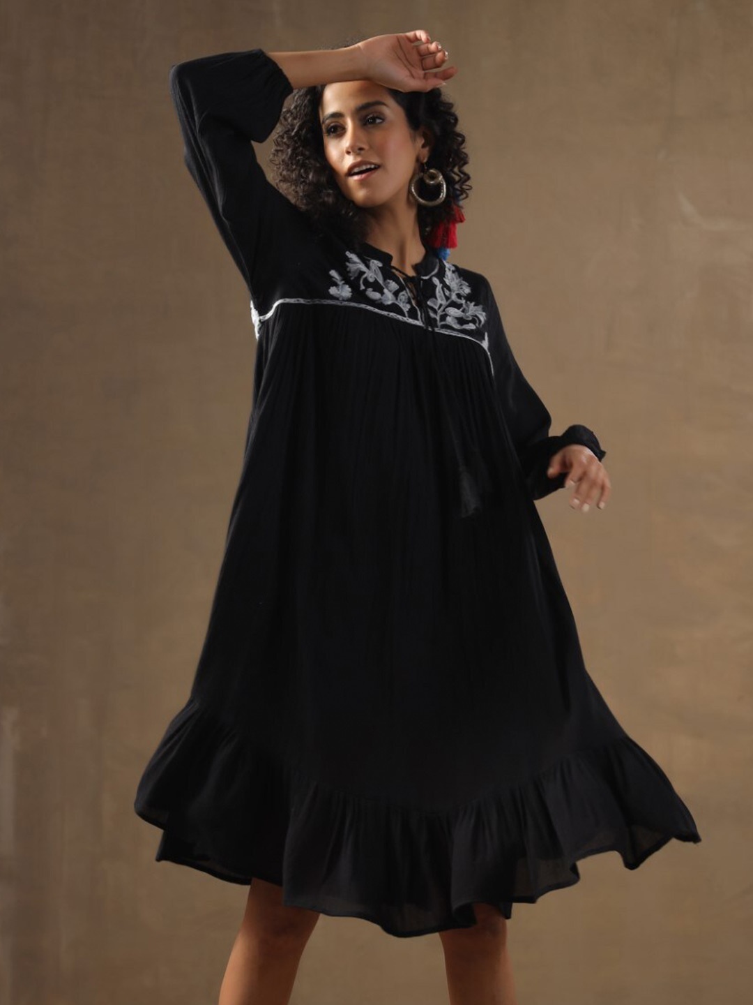 

Nyaro Tie-Up Neck A-Line Dress, Black