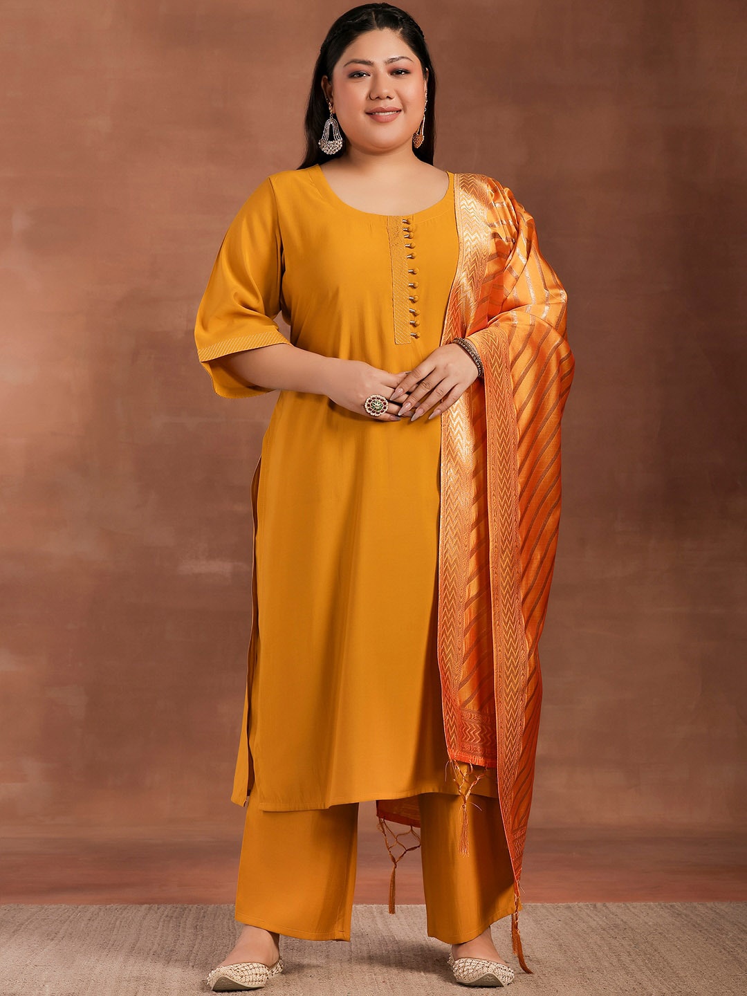 

EXTRA LOVE BY LIBAS Plus Size Straight Kurta with Trousers & Dupatta, Mustard