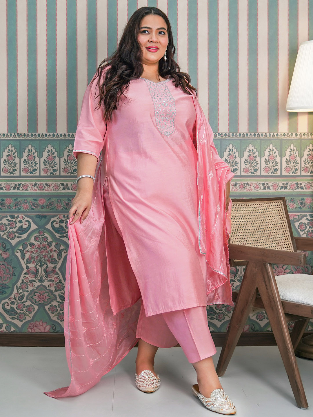 

EXTRA LOVE BY LIBAS Plus Size Floral Yoke Design Sequinned Kurta with Trousers & Dupatta, Pink