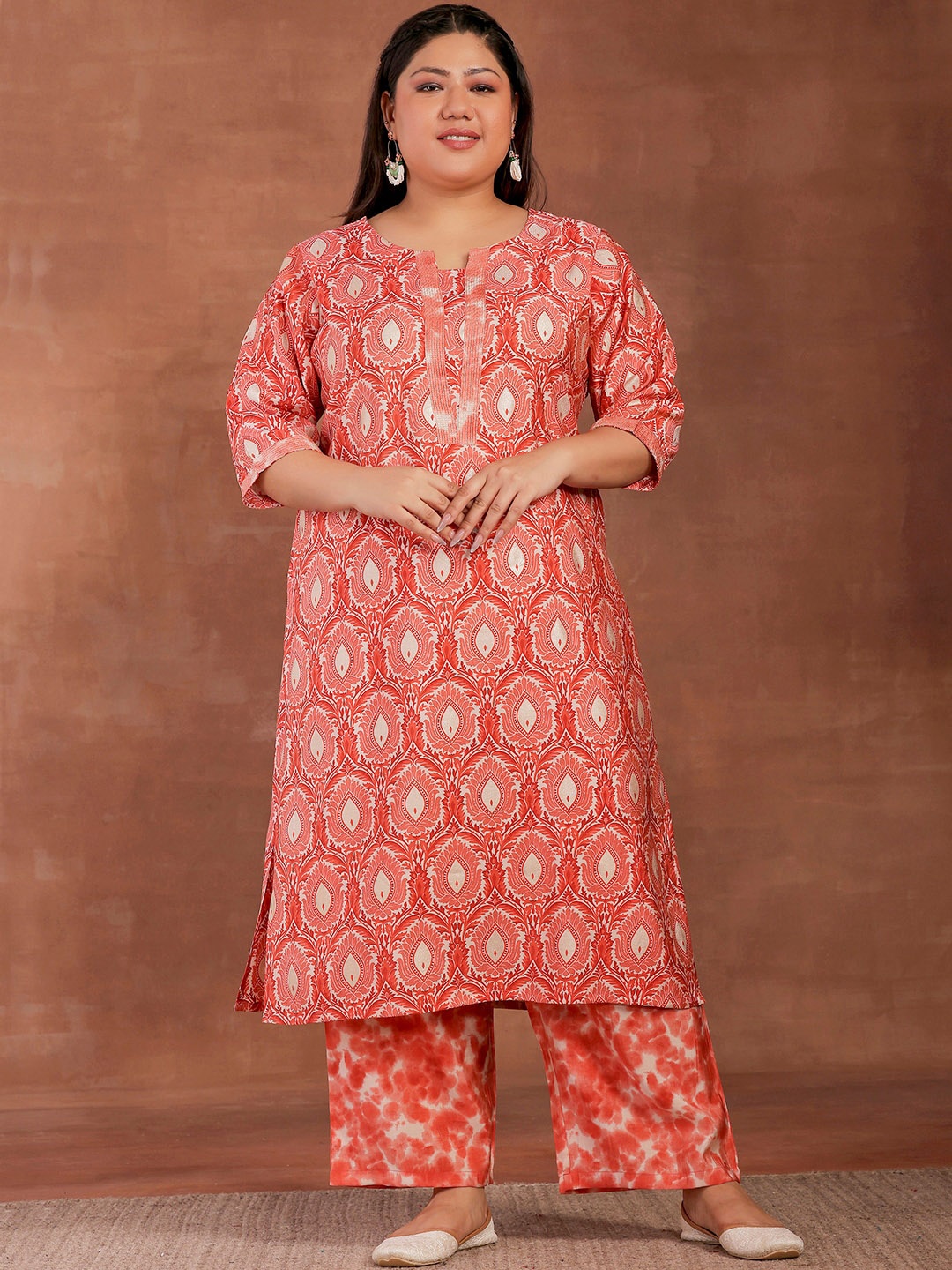 

EXTRA LOVE BY LIBAS Plus Size Floral Printed Regular Kurta with Palazzos, Peach