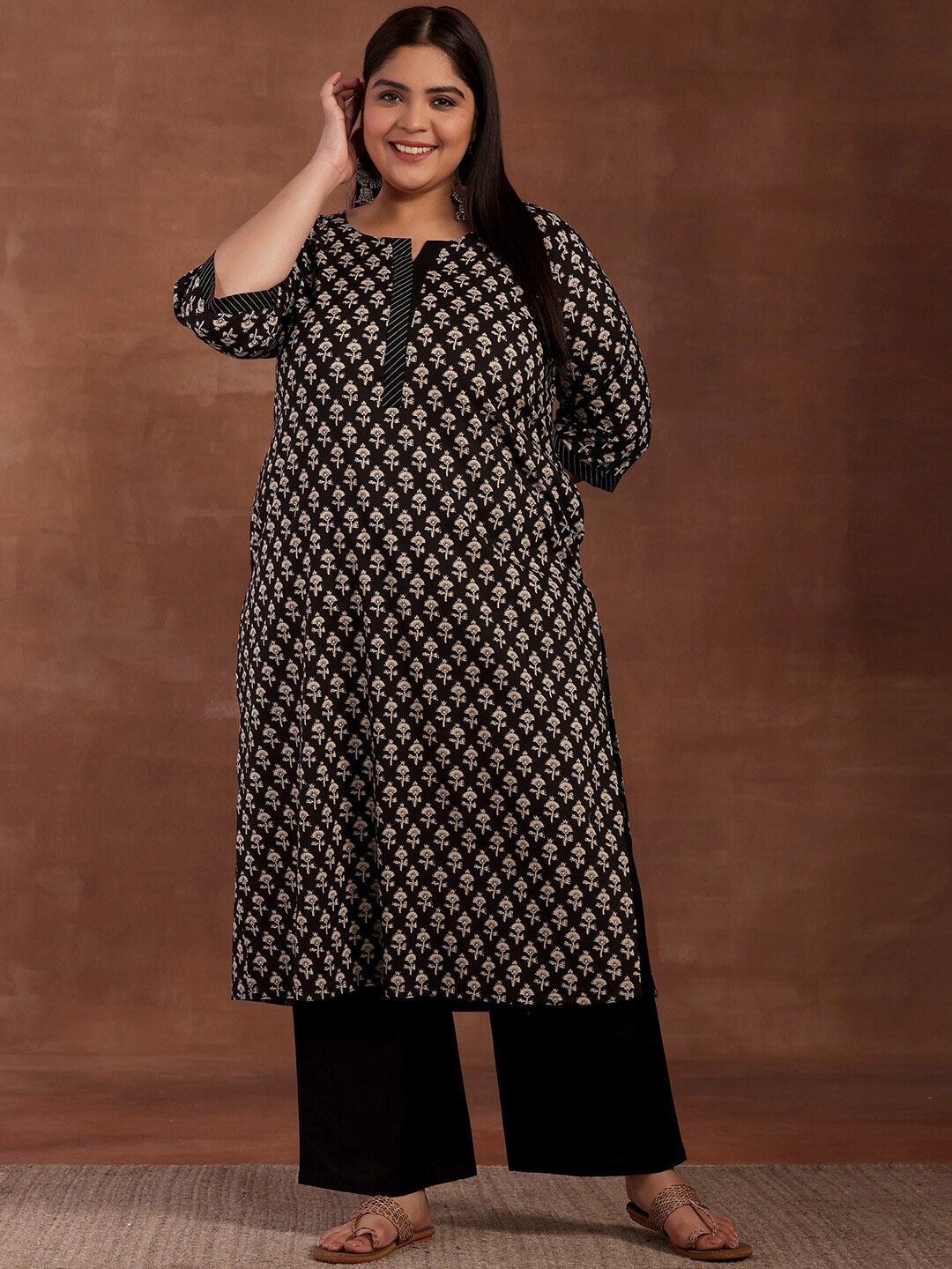 

EXTRA LOVE BY LIBAS Plus Size Ethnic Motifs Printed Round Neck Cotton Straight Kurta, Black