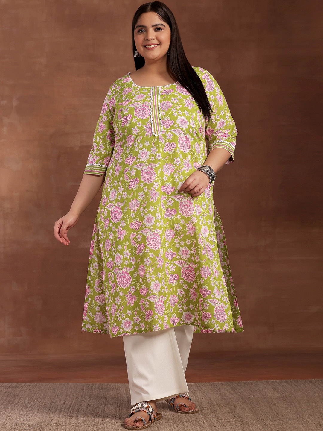 EXTRA LOVE BY LIBAS Plus Size Floral Printed Round Neck Cotton Straight Kurta, Green