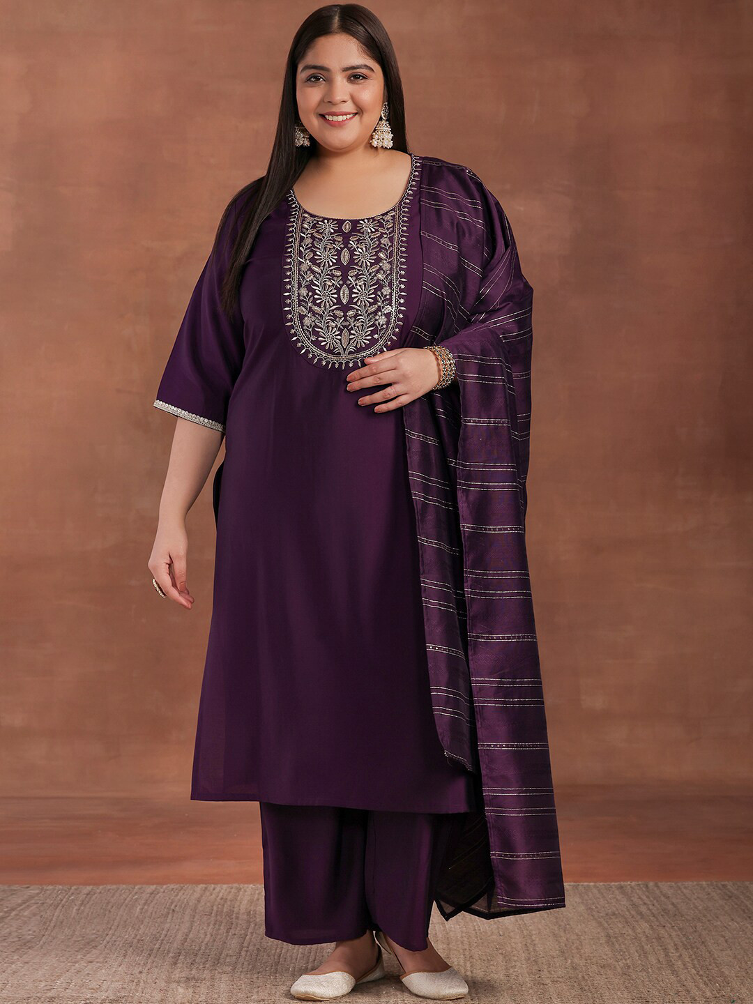 

EXTRA LOVE BY LIBAS Plus Size Floral Yoke Design Sequinned Kurta with Trousers & Dupatta, Purple