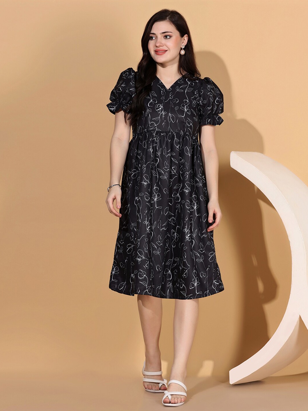 

FASHION DREAM Abstract Printed Puff Sleeves A-Line Dress, Black