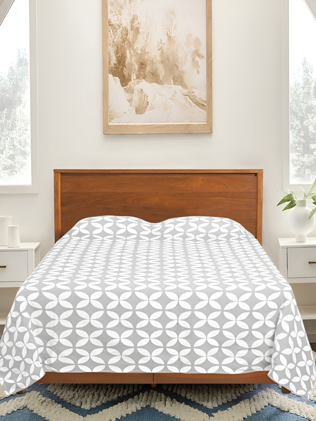 

Saral Home Grey & White Ethnic Motifs 210 TC Cotton Queen Bedsheet with 2 Pillow Covers