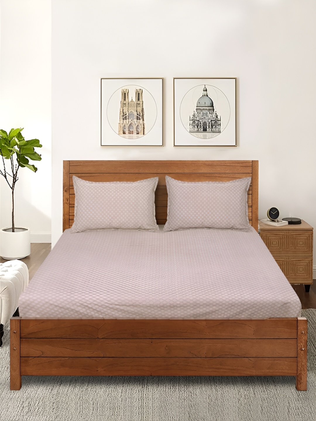 

Saral Home Beige & White Ethnic Motifs 210 TC Queen Bedsheet with 2 Pillow Covers
