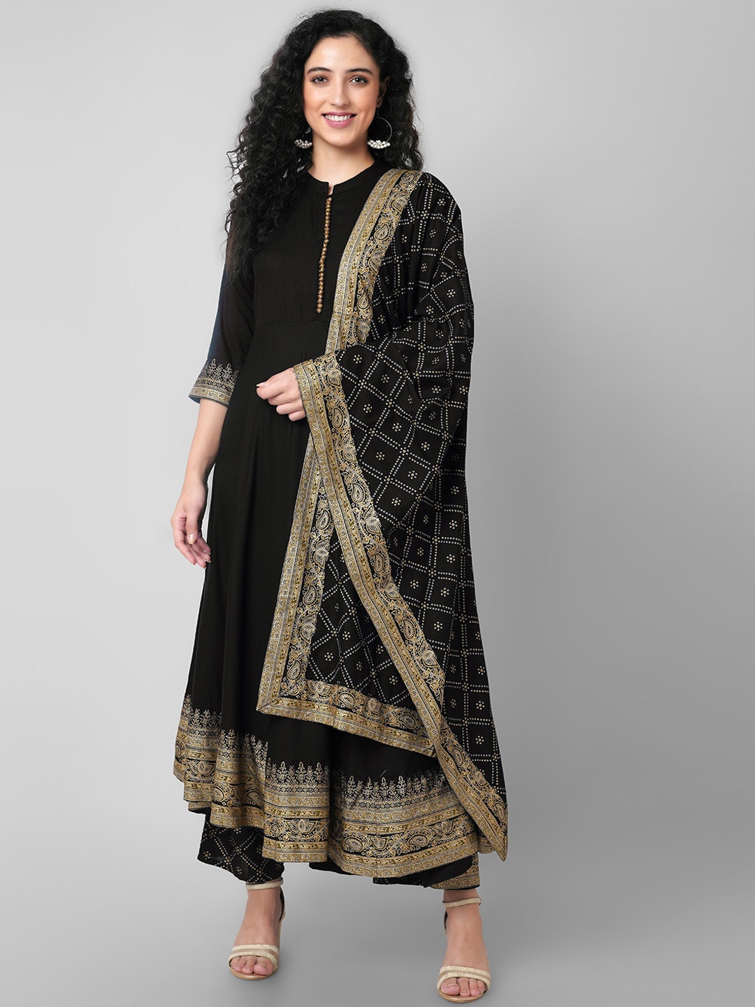 

Arayna Ethnic Motifs Yoke Design Regular Kurta With Palazzos & Dupatta, Black