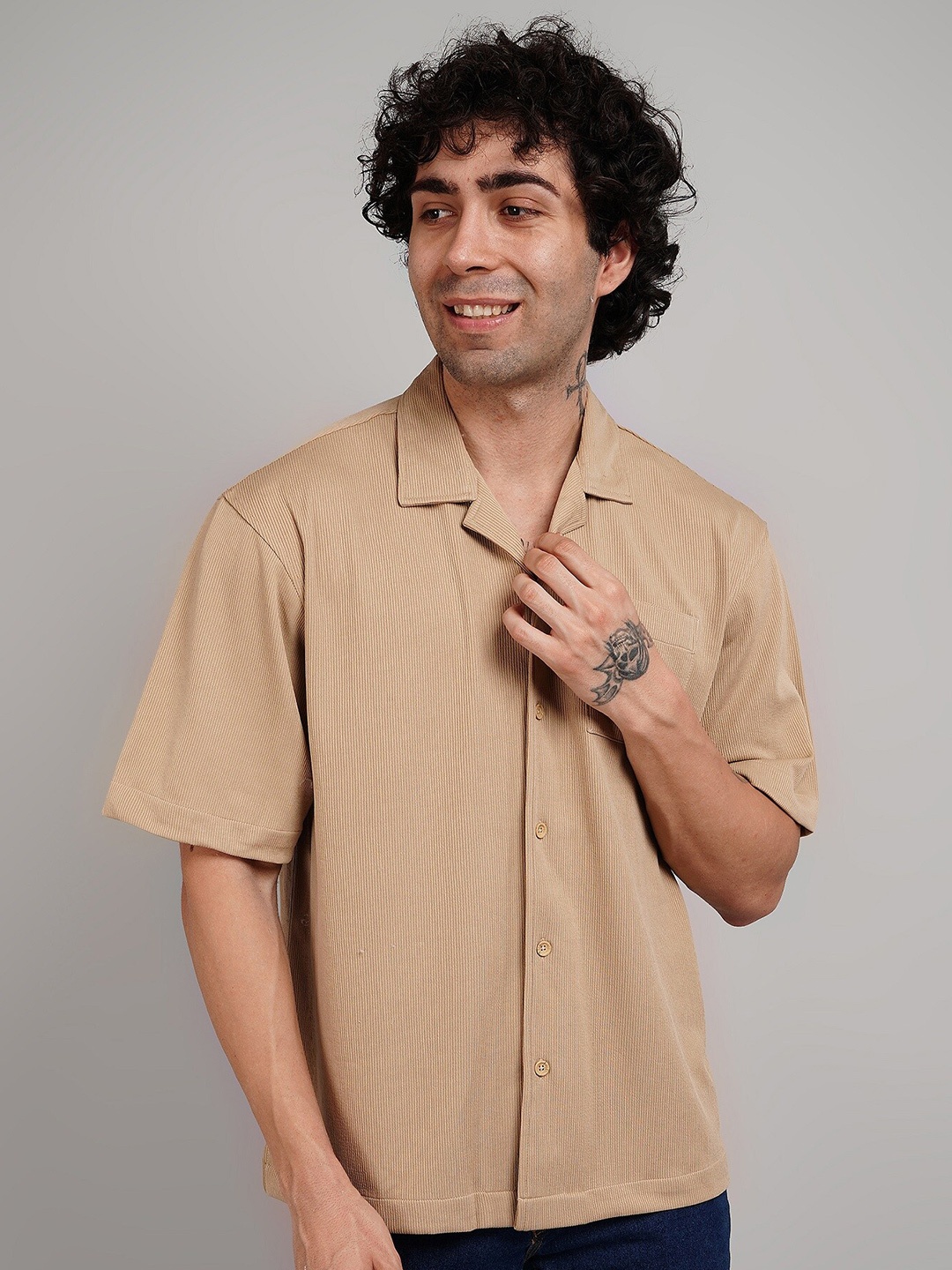 

ABSOLUTE DEFENSE Vertical Stripes Oversized Casual Shirt, Beige