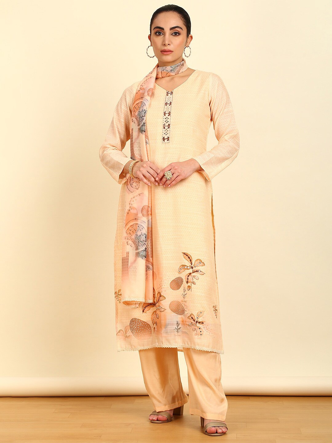 

Soch Printed Linen Unstitched Dress Material, Yellow