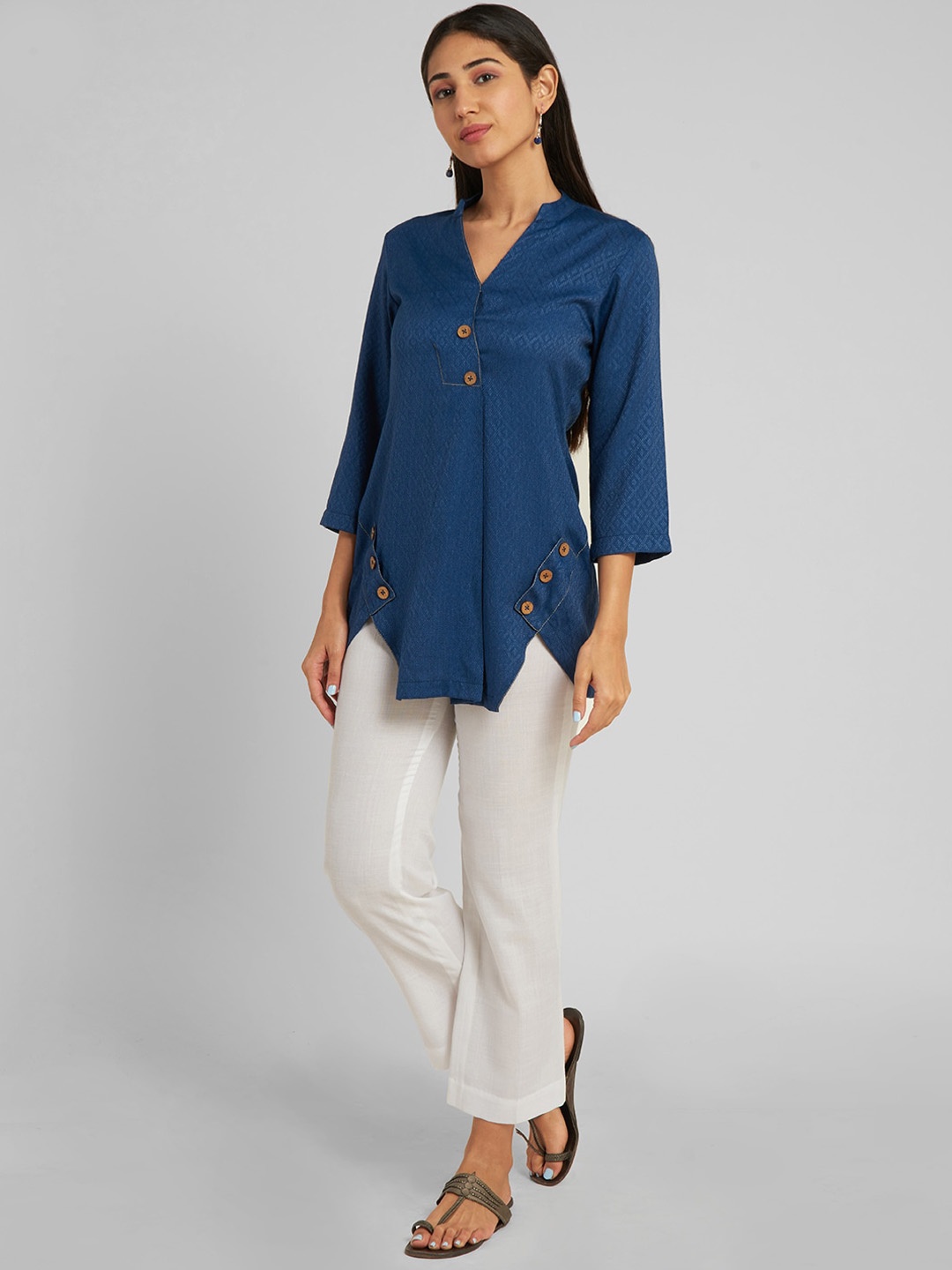 

KALINI V Neck Thread Work Kurta, Blue