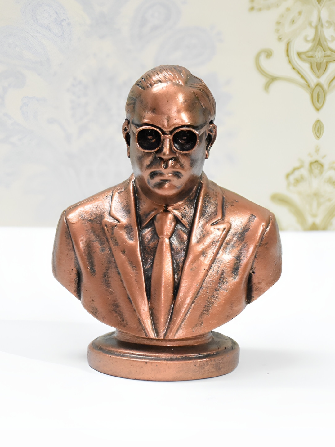

Vikarafty Copper-Toned Figurine Showpiece