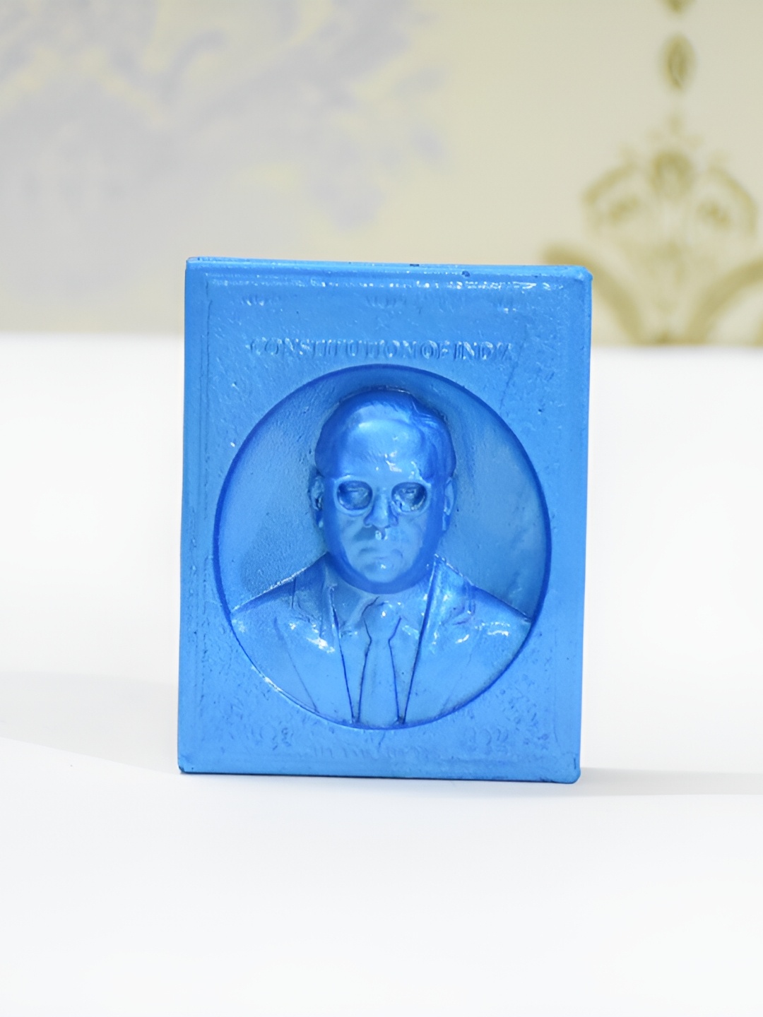 

Vikarafty Blue Figurine Showpiece
